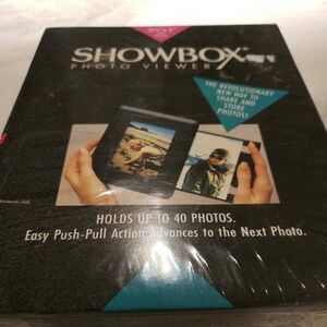 BURNES SHOWBOX PHOTO VIEWER / 3.5"X5" SIZE PHOTOS / HOLDS UP TO 40 PHOTOS New!‎